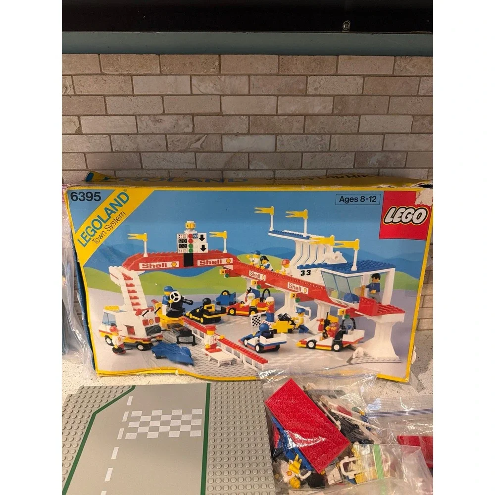 Vintage LEGO 6395 Victory Lap Raceway 1988 Town Shell Race Track Box Instruction